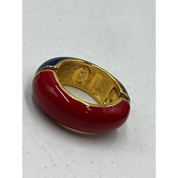Kenneth Jay Lane KJL Reversible Blue and Red Enamel Clip-on Huggie‎ Earrings - Picture 8 of 8